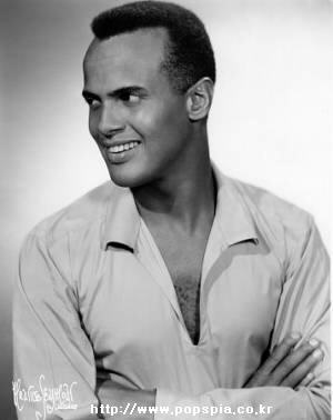 Harry Belafonte-popspia-ber.jpg